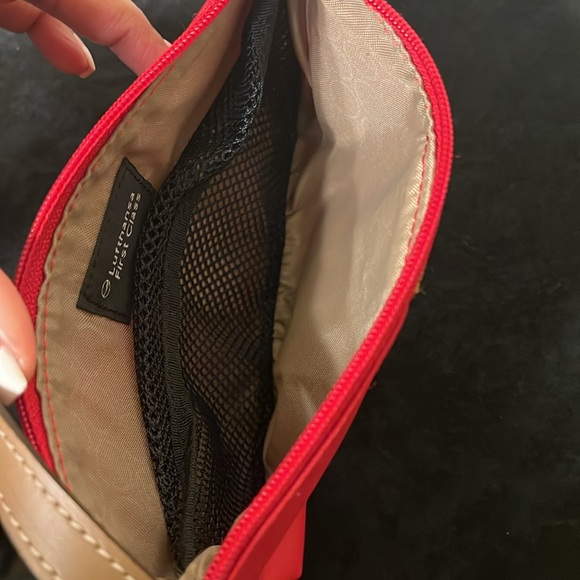 Bogner Lufthansa First Class Amenity Travel Bag - Picture 5 of 12